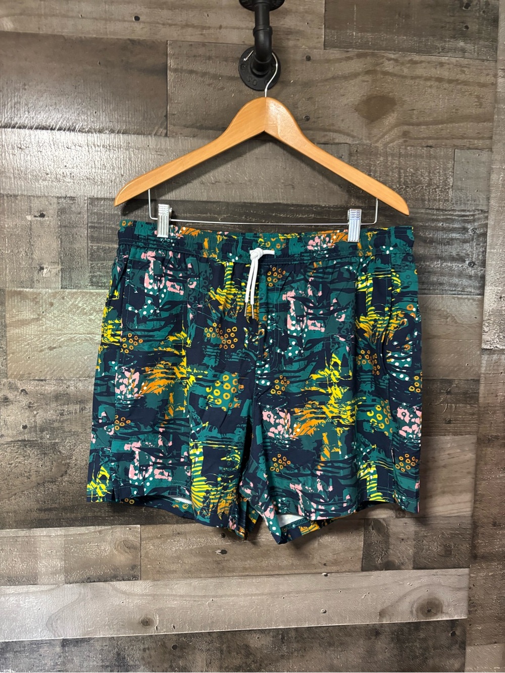 Men's Maamgic Teal Abstract Print Swim Shorts XL 6”Inseam